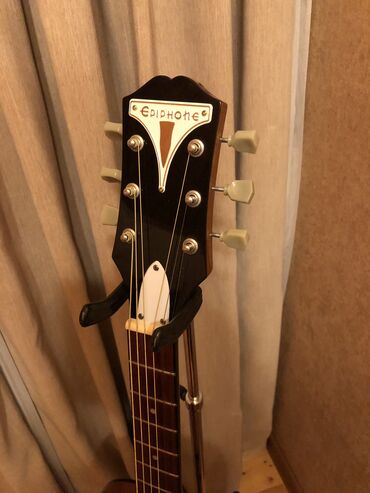 azerbaycan gitara mahnilari: Акустическая гитара, Gibson