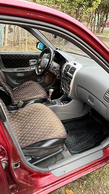 Унаа сатуу: Hyundai Accent: 2006 г., 1.5 л, Кол менен иштөөчү, Бензин, Седан — 10