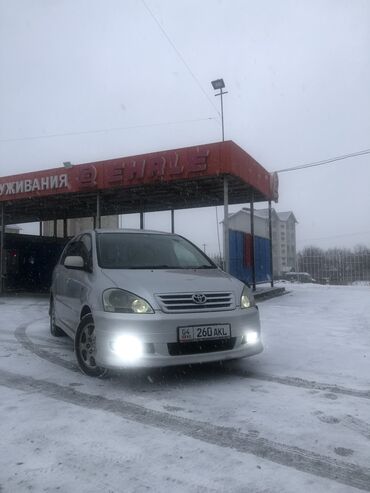 Toyota: Toyota Ipsum: 2003 г., 2.4 л, Автомат, Бензин, Минивэн