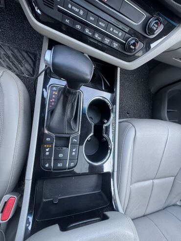 Kia: Kia Carnival: 2020 г., 2.2 л, Автомат, Дизель, Минивэн — 12