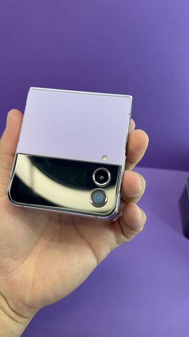 Samsung: Samsung Galaxy Z Flip 4, Б/у, 256 ГБ — 12