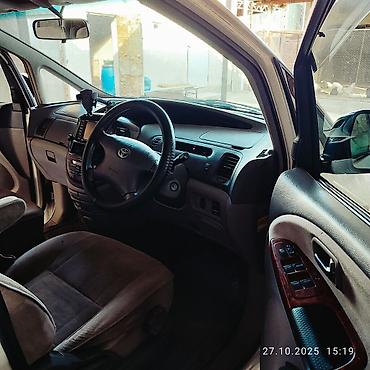 Toyota: Toyota Estima: 2002 г., Минивэн — 6