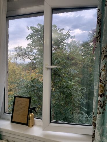 квартира с панорамными окнами: 3 комнаты, 58 м², 104 серия, 4 этаж, Косметический ремонт