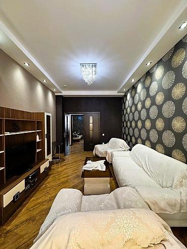 İcarəyə verilir 3 otaqlı köhnə tikili 110 m², 28 May m. 1 300 AZN/ay