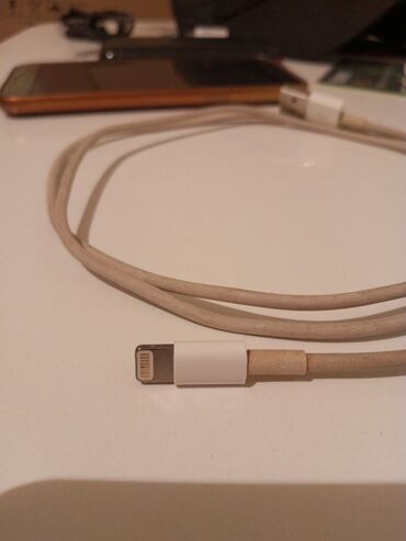 appl: Kabel Apple, Lightning, İşlənmiş