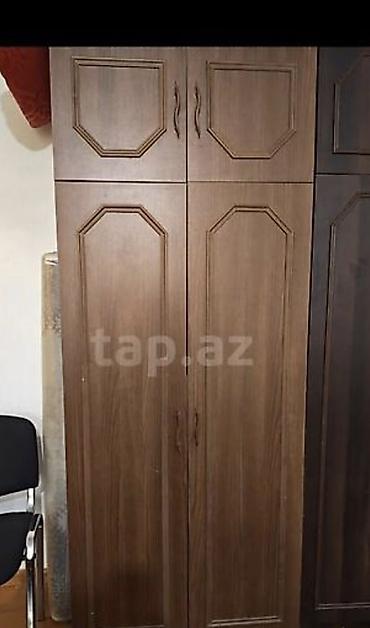 Dörd qapılı şkaf – ağac teksturalı, klassik dizayn. - Material