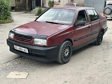 Volkswagen: Volkswagen Vento: 1993 г., 1.8 л, Механика, Бензин, Седан at lalafo.kg — 6 Volkswagen: Volkswagen Vento: 1993 г., 1.8 л, Механика, Бензин, Седан — 6