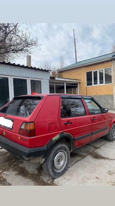 автомобиль volkswagen touareg: Volkswagen Golf: 1988 г., 1.8 л, Механика, Бензин, Хетчбек