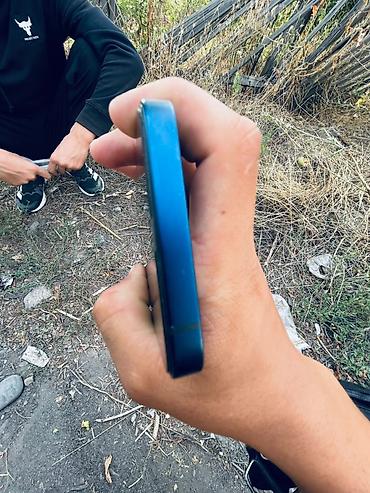 Apple iPhone: IPhone 12, Б/у — 7