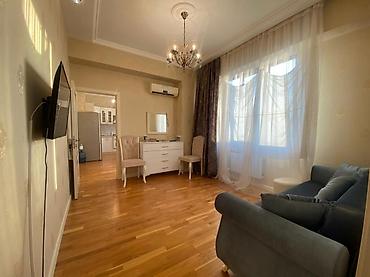 Mənzillər: İcarəyə verilir 2 otaqlı yeni tikili 55 m², 20-ci sahə q. Səbail — 3