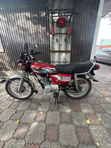 Сдается в аренду День 800сом Мотоцикл Honda (классический дорожник)