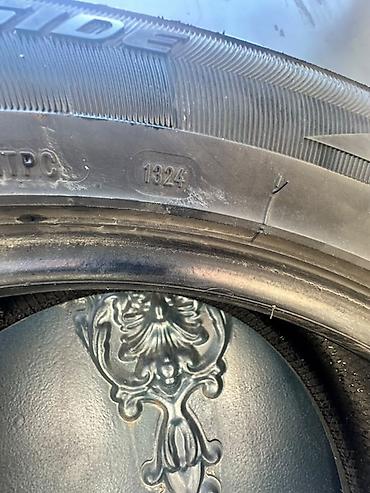 bmw e36 kapot: 4 ədəd teker satilir . Olculeri : 235.55.19. Tekerin 1 ededi zedelidi — 4