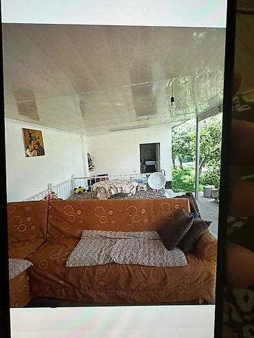 Продажа коттеджей и домов: 🏡✨ Продаётся уютный дом на берегу прекрасного Иссык-Куль ✨🏔️ 📍 Район — 6