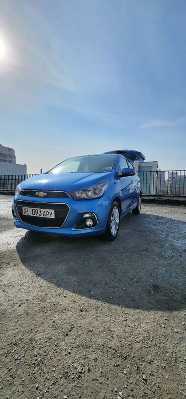 авто на обмен: Chevrolet Spark: 2017 г., 1 л, Бензин