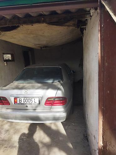 Mercedes-Benz: Mercedes-Benz E-Class: 2000 г., 2.8 л, Механика, Бензин, Седан — 6