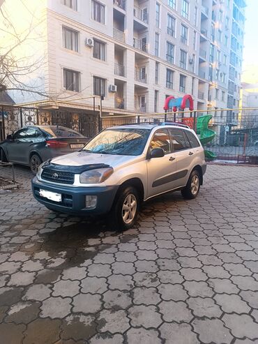 Toyota: Toyota RAV4: 2001 г., 2 л, Автомат, Бензин, Кроссовер