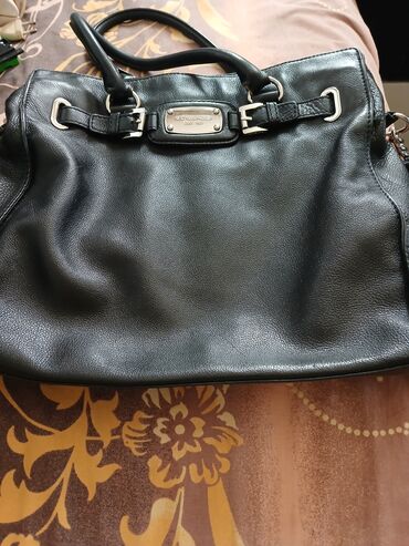 silikonske torbe za plazu: Shoulder bag, Michael Kors, Material: Leather