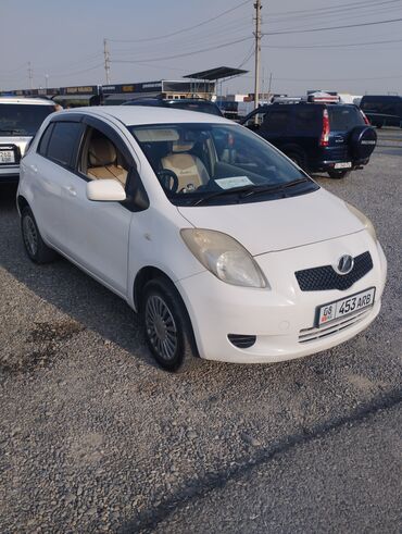 самые дешёвые машина: Toyota Vitz: 2005 г., 1.3 л, Автоматтык, Бензин, Хетчбек