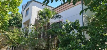 Həyət evləri və villaların satışı: 5 otaqlı, 200 kv. m, Orta təmir — 1