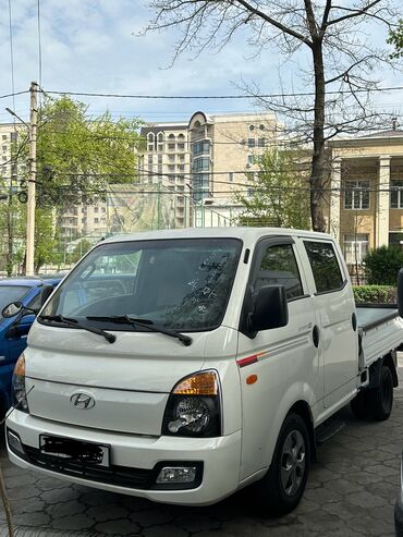 дубль: Hyundai Porter: 2018 г., 2.5 л, Автомат, Дизель