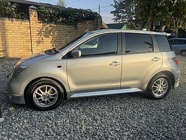на тойоту ист: Toyota Ist: 2004 г., Автомат, Бензин, Хэтчбэк — 1