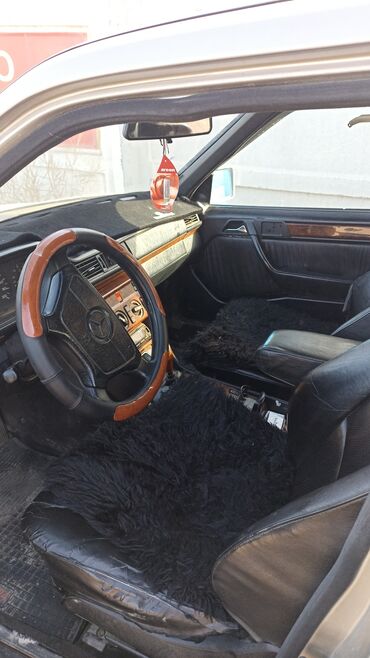 карбюратор тико: Mercedes-Benz W124: 1985 г., 3 л, Механика, Дизель, Седан