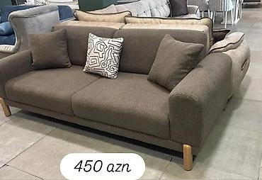 - Yumşaq toxumalı, qəhvəyi rəngdə 3 nəfərlik divan - Minimalist