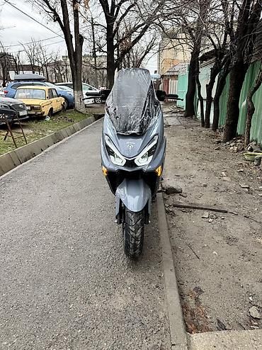 9500: Новые бензиновые скутера Макси нулевым пробегом и полным пакетом — 3