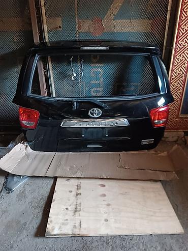 Toyota Sequoia 2008-21
крышка багажника