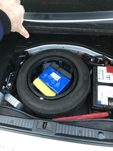 Mercedes-Benz: Mercedes-Benz E 200: 2.2 l | 2006 il Sedan — 8