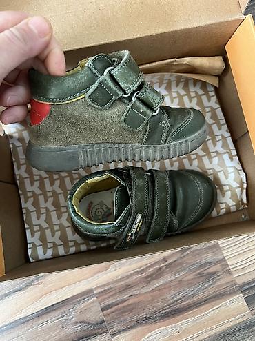 Детская обувь: Обувь для мальчика отдадим по 700 сом
Обувь для девочки по 500 сом at lalafo.kg — 8 Детская обувь: Обувь для мальчика отдадим по 700 сом
Обувь для девочки по 500 сом — 8