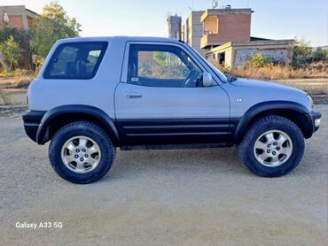 Toyota: Toyota RAV4: 2 l. | 1998 έ. SUV/4x4 — 5
