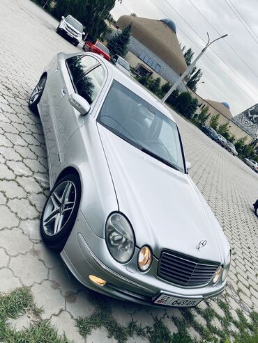 на мерседес w211: Mercedes-Benz 