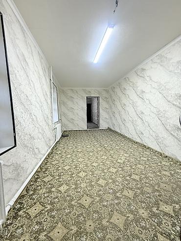 Продажа коттеджей и домов: Просторный частный дом с большим количеством комнат и хозяйственными — 1