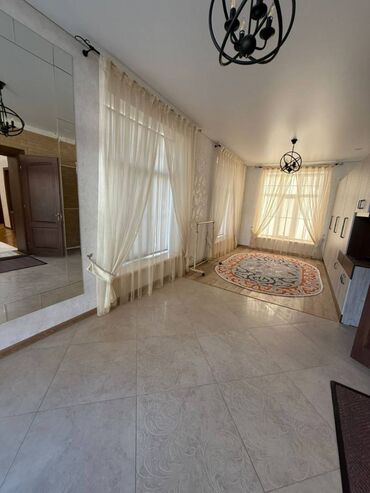 Долгосрочная аренда домов: 368 м², 6 комнат — 23