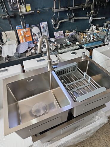 Plitələr və bişirmə panelləri: Yeni Kvadrat Mətbəx çanağı, 
Paslanmaz polad, Ünvandan götürmə, Kredit yoxdur