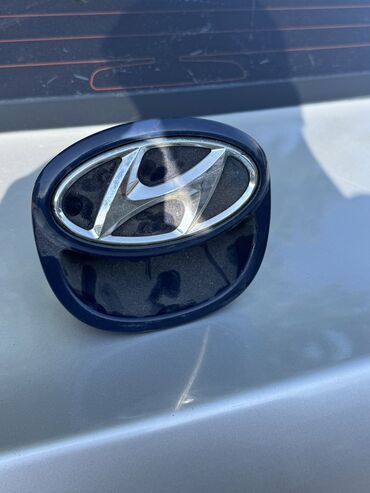 islenmis kvadrasikl: Hyundai i30 hetcbek arxa baqaj duymesi islekdi