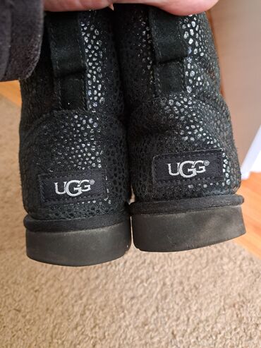 Ugg obuća: Ugg čizme, bоја - Crna, 38 — 6