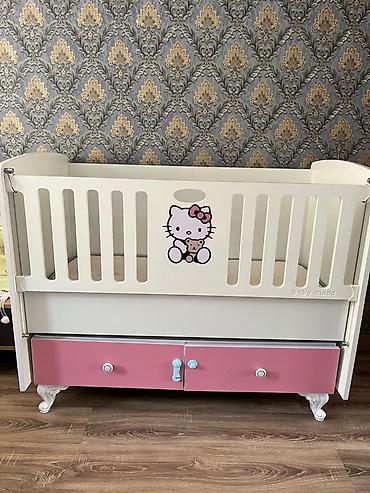 hello kitty oyuncaq: Əla vəziyyətdədir Heç bir problemi yoxdur Matrasla birlikdə satılır — 1