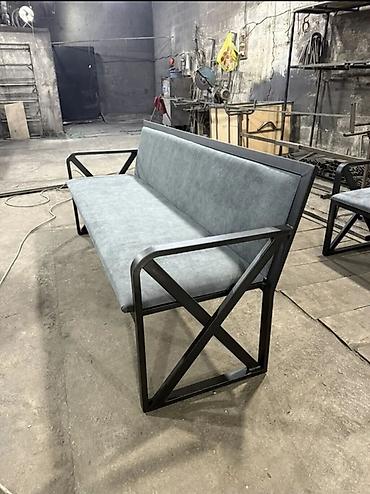 Другая мебель: Кресла для актовых залов 3-х и 4-х секционные. Кресла в наличии и на — 18