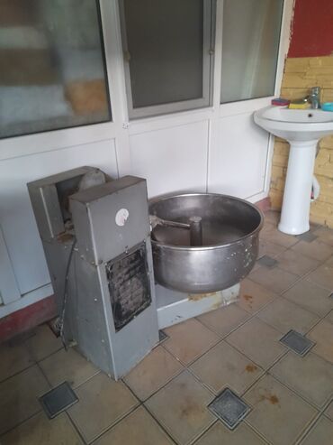 Stend vitrinləri: 25 kq