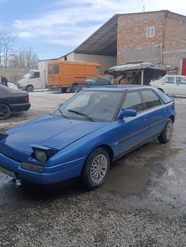 Mazda: Mazda 323: 1992 г., 1.6 л, Механика, Бензин, Хэтчбэк