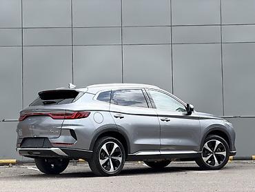 byd khan: BYD Song Plus: 2022 г., 1.5 л, Гибрид, Кроссовер — 2
