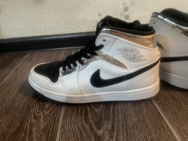 Мырзалардын башка бут кийими: Продается обувь Jordan air Nike. Качественный обувь вьетнамское