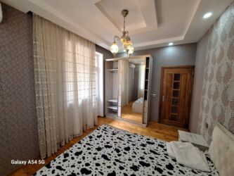 Uzunmüddətli kirayə mənzillər: Yeni Yasamalda📍tam temirli 3 otaqli menzil kiraye verilir Menzil 20 — 8