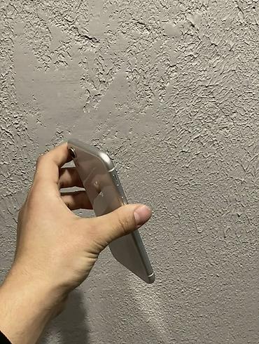 Apple iPhone: IPhone Xr, Белый, 68 % — 7