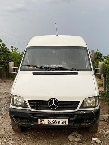 маленький холодильник: Mercedes-Benz Sprinter, длинная база, высокий крыша, белый фургон — 5