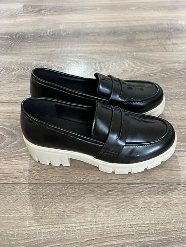 Мокасины и лоферы: Женские лоферы CROPP Ladies - Модель: классические лоферы с — 3