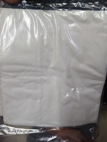 швея постельного белья: Непромокаемые наматрасники 
размер 1,05×1,90