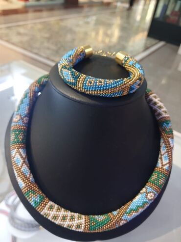 Bijuteriya dəstləri: Məhsul: Əl işi muncuq dəsti – boyunbağı və bilərzik - Dizayn — 9